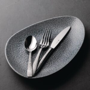 Churchill Studio Prints Raku Triangular Plates Topaz Blue 356mm (Pack of 6)