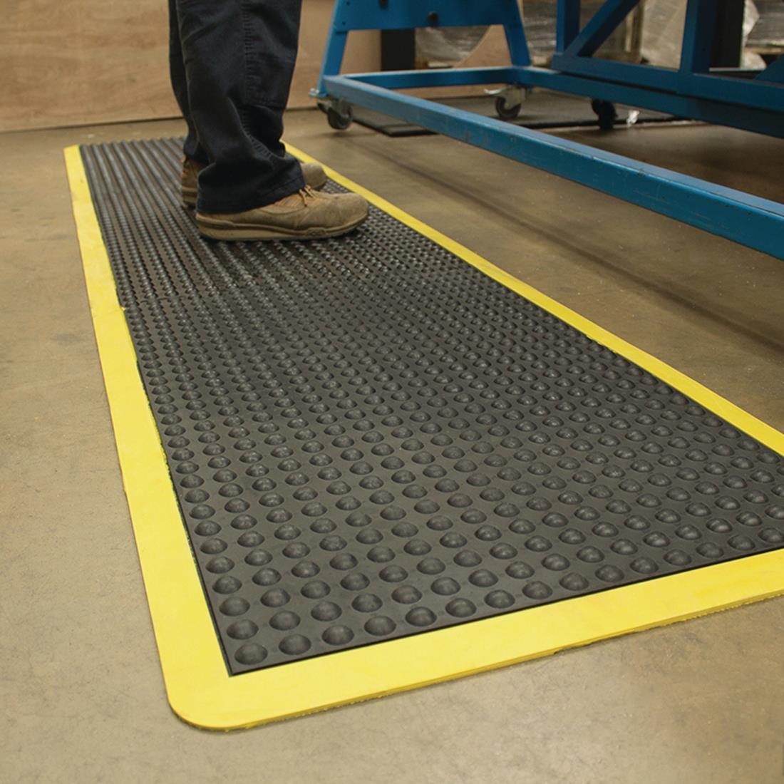 COBA Anti-Fatigue Mat Interlocking Middle Piece 900mm x 1200mm - Image 2
