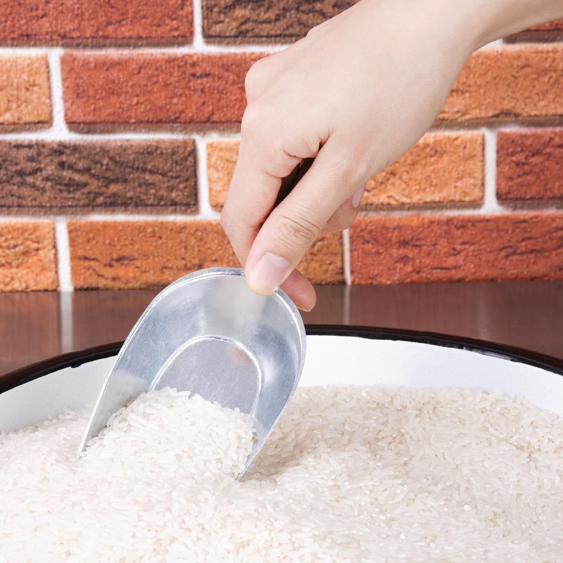 Vogue Aluminium Scoop 130ml - Image 2