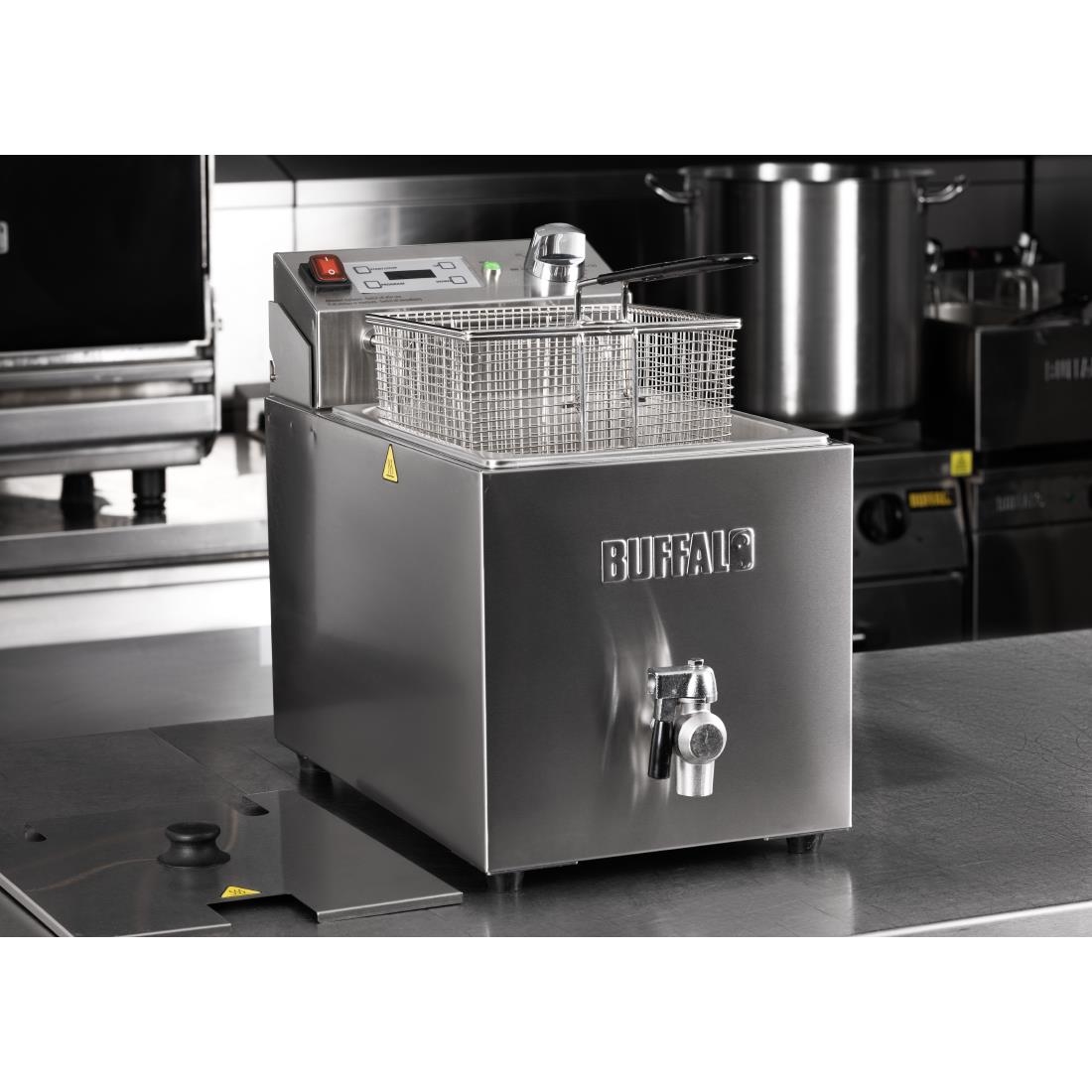 Buffalo Single Electric Fryer with Timer 8Ltr - Image 12