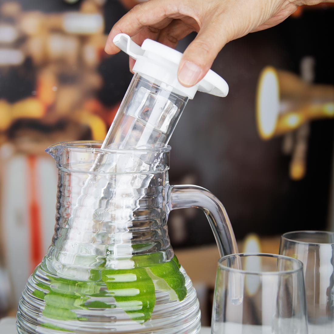 Olympia Kristallon Jug With Cooling Tube Polycarbonate Ridged 1600ml - Image 6