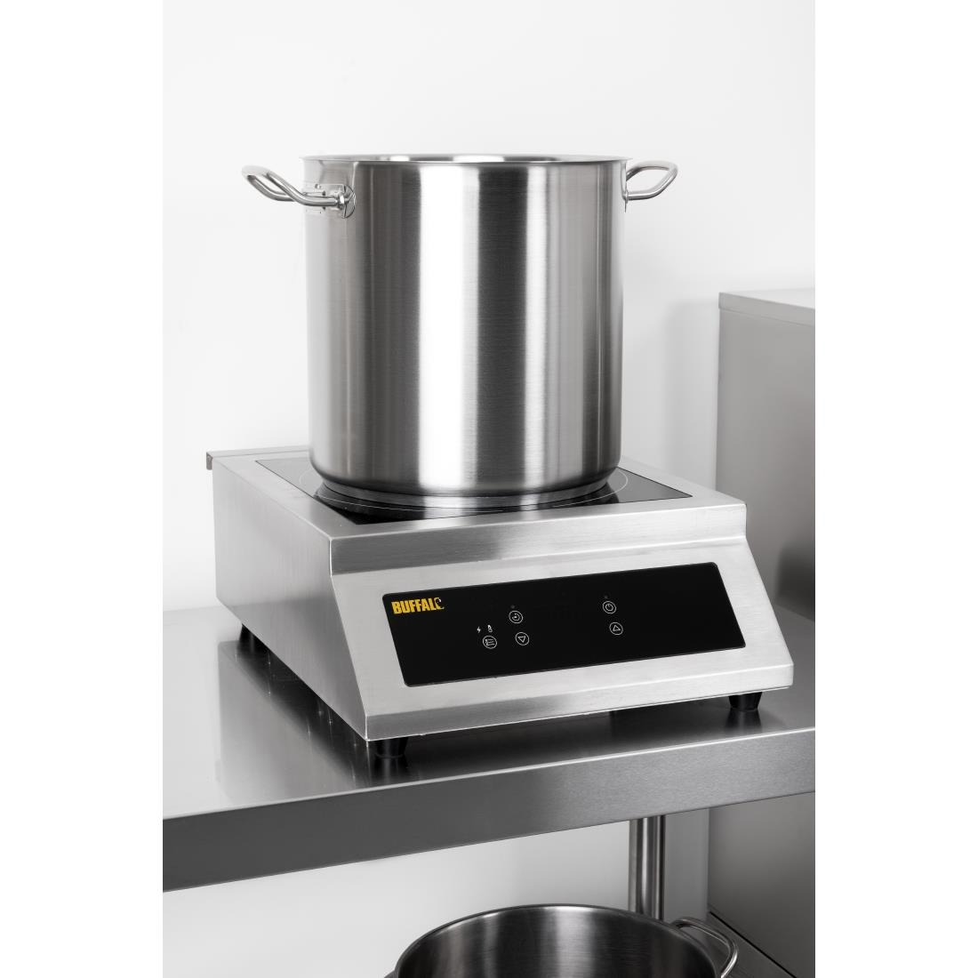 Buffalo Heavy Duty Induction Hob 5kW - Image 3