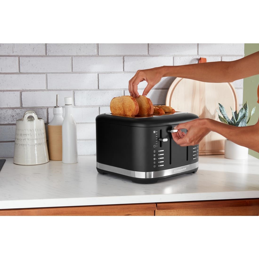 KitchenAid 4 Slot Manual Toaster Matte Black - Image 11