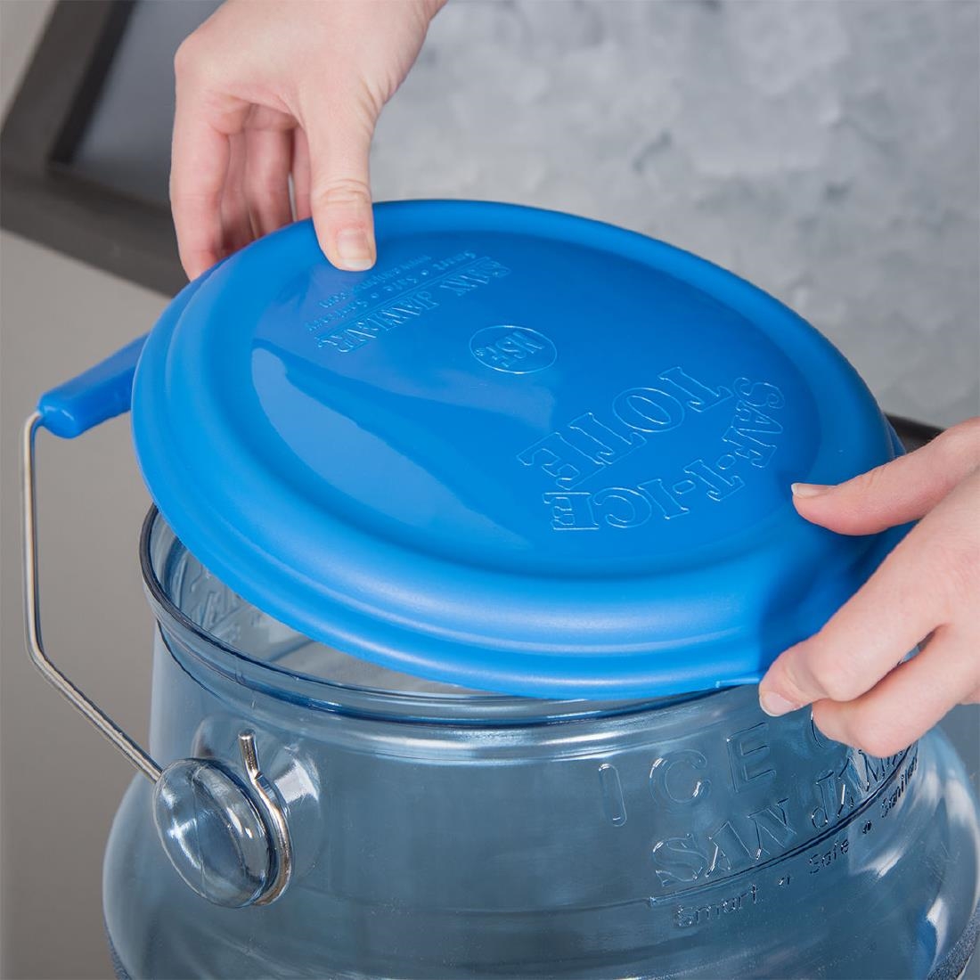 San Jamar Saf-T-Ice Lid - Image 4