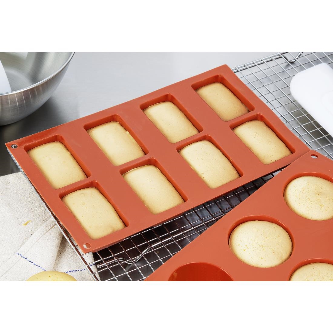 Vogue Silicone Square Cake Mould 8 Cup - Image 5