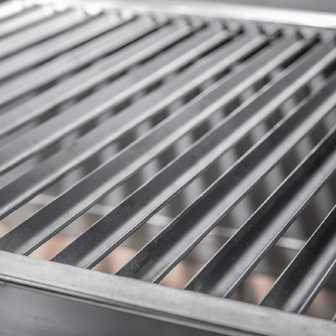 Pujadas Countertop Open Grill with V-Shaped Bars and Refractory Base 8581001B - Image 2