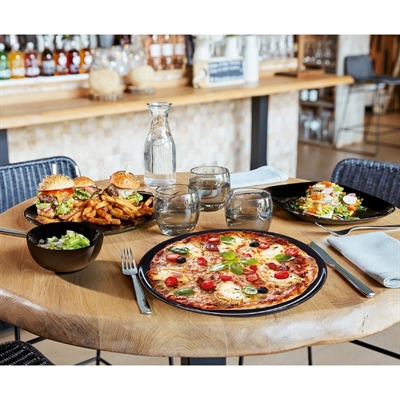 Arcoroc Evolutions Pizza Plates White 320mm (12 Pack) - Image 4